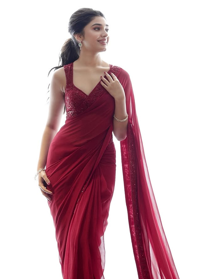 Krithi Shetty gorgeous in red rose dress: Photos9