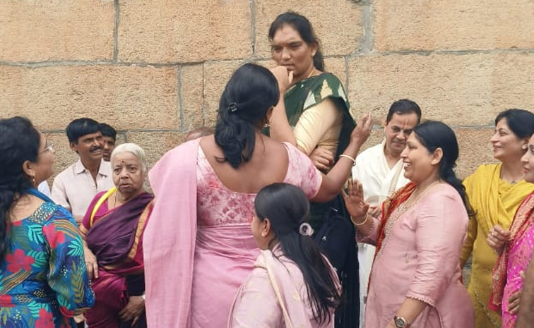 Tallest Woman in Tirupati! Sri Lankan Netball Captain Tarjini Sivalingam Shocks Devotees at Tirumala PHotos8
