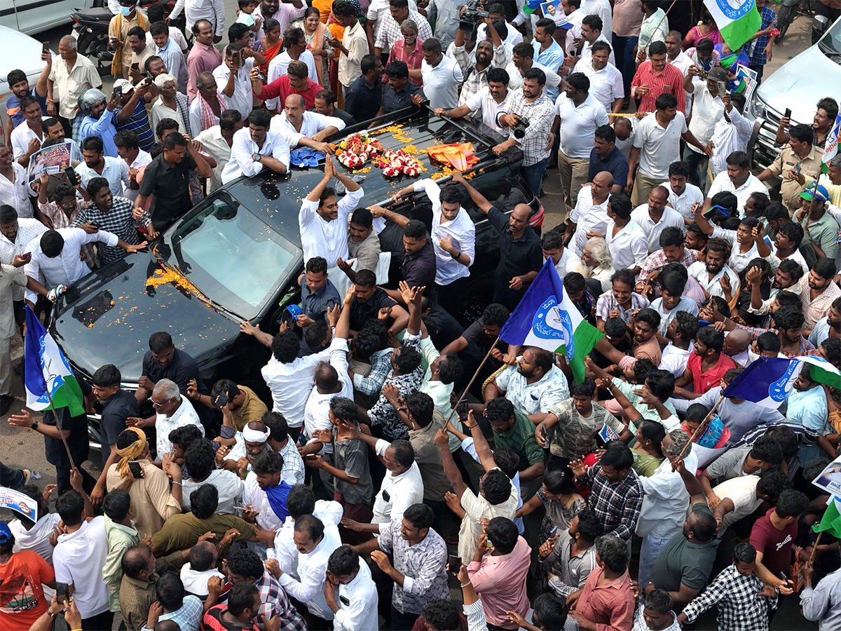 Unstoppable Jagan Mass Craze Krishna District Tour Photos3