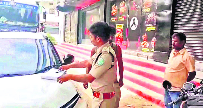 ఫిట్‌నెస్‌ లేని వాహనాలను సీజ్‌ చేస్తాం2