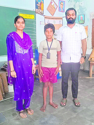 క్రీడాపాఠశాలకు ఎంపికై న విద్యార్థి1