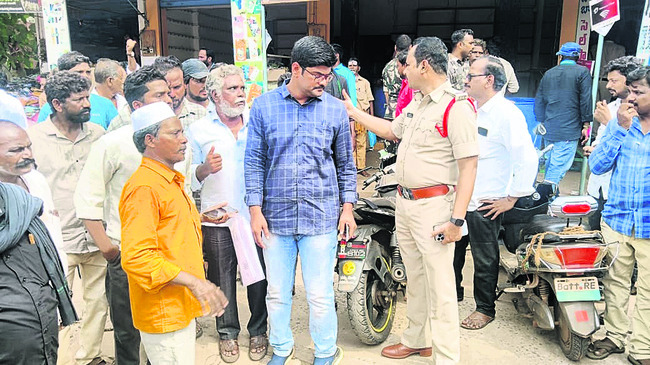 అధికార దౌర్జన్యం 1