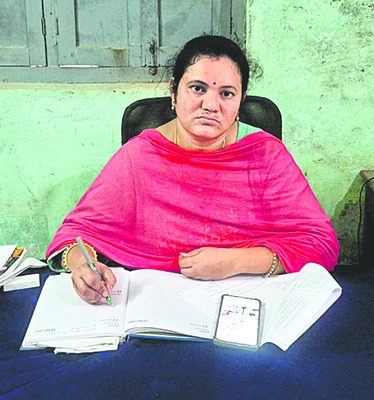 విద్యతోనేసమాజంలో గుర్తింపు 
2