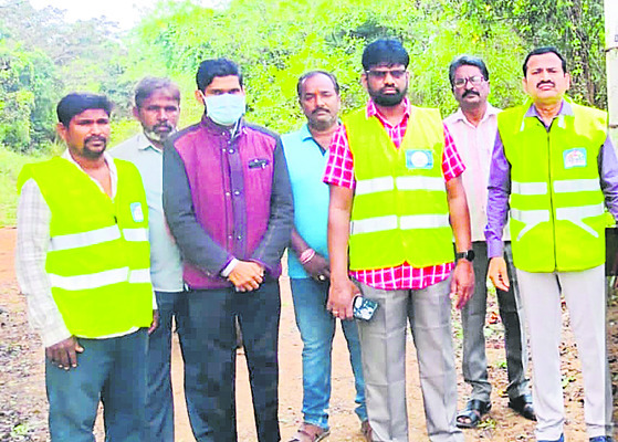 ప్రజలను వేధిస్తే ఊరుకోను 
1