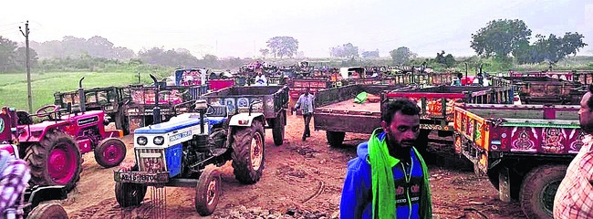 కట్లేరు నుంచి కళ్లు గప్పి...1