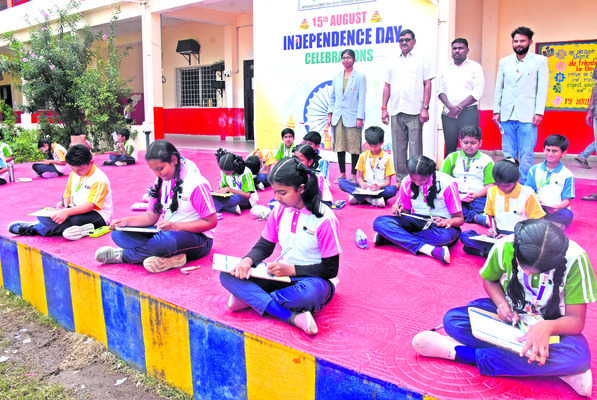 ‘సాక్షి స్పెల్‌బీ’తో విజ్ఞానం పెరుగుతుంది 1