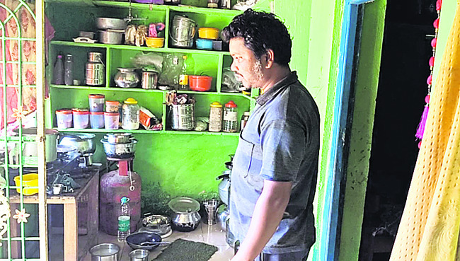 కంపించిన పుడమి... ఉలిక్కిపడిన జనం 1