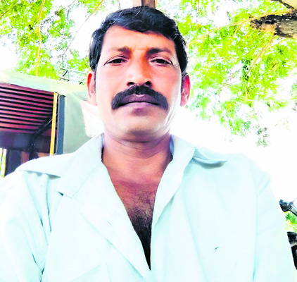 వ్యక్తి ఆత్మహత్య1