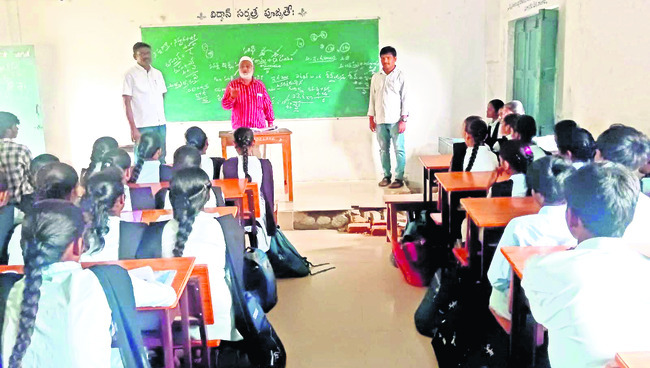 ఇన్‌చార్జి డీఎంహెచ్‌వోకు పదోన్నతి
1