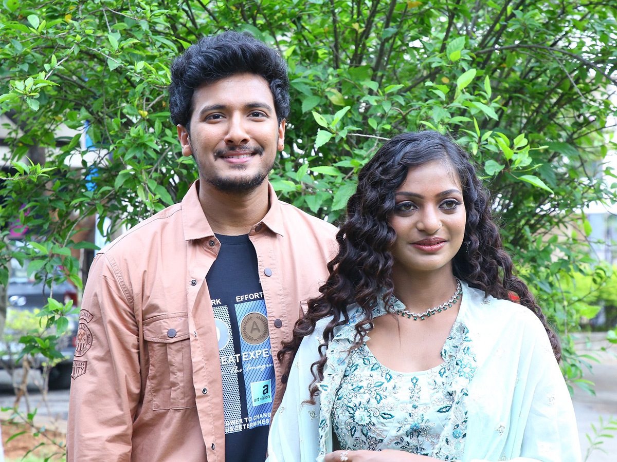 KumbhaMela Fame Monalisa Bhonsle Tollywood Movie Opening1