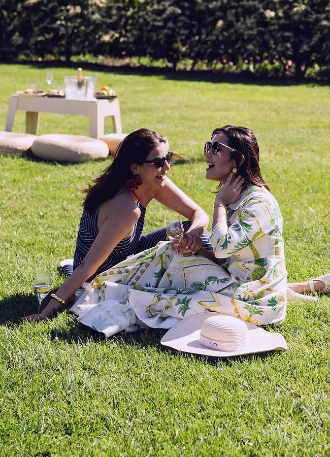 Kajal Aggarwal chills on family vacation trip photos12