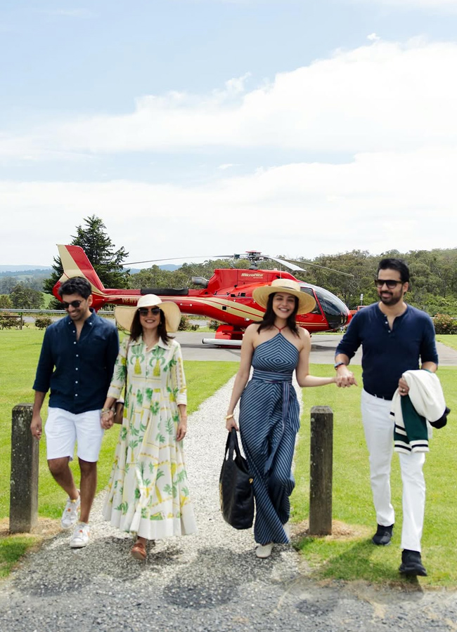 Kajal Aggarwal chills on family vacation trip photos18