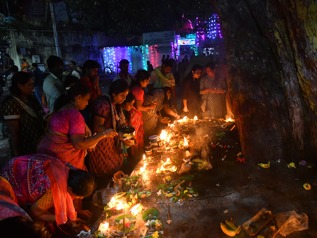 Karthika Pournami 2022 Celebrations Pushkar Ghat Rajahmundry18