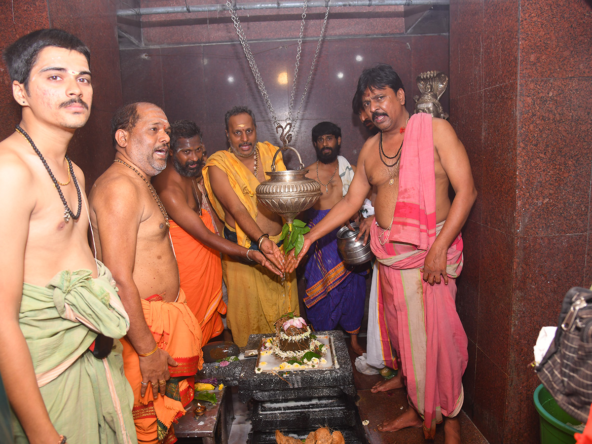 Karthika Pournami 2022 Celebrations Pushkar Ghat Rajahmundry3