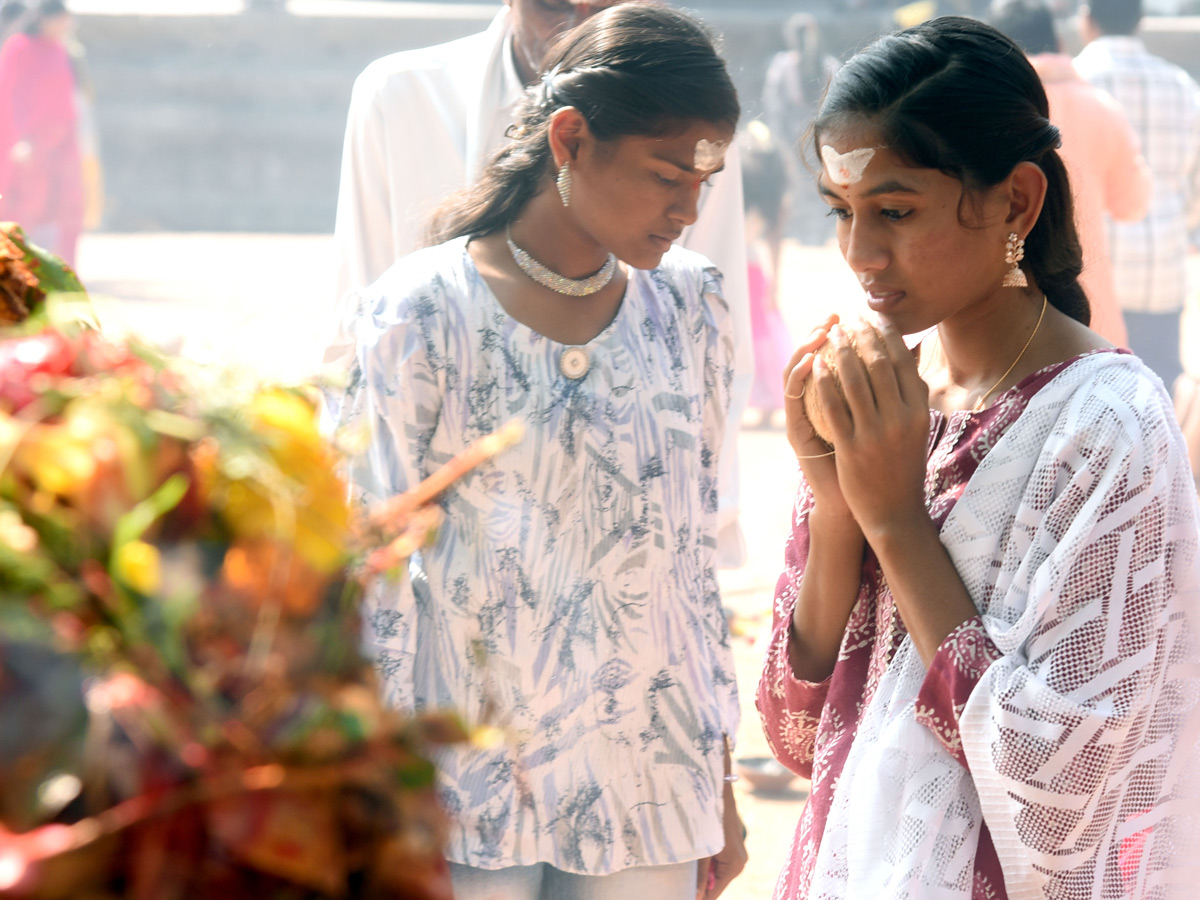 Karthika Pournami Celebrations In Thousand Pillar Temple Photos10