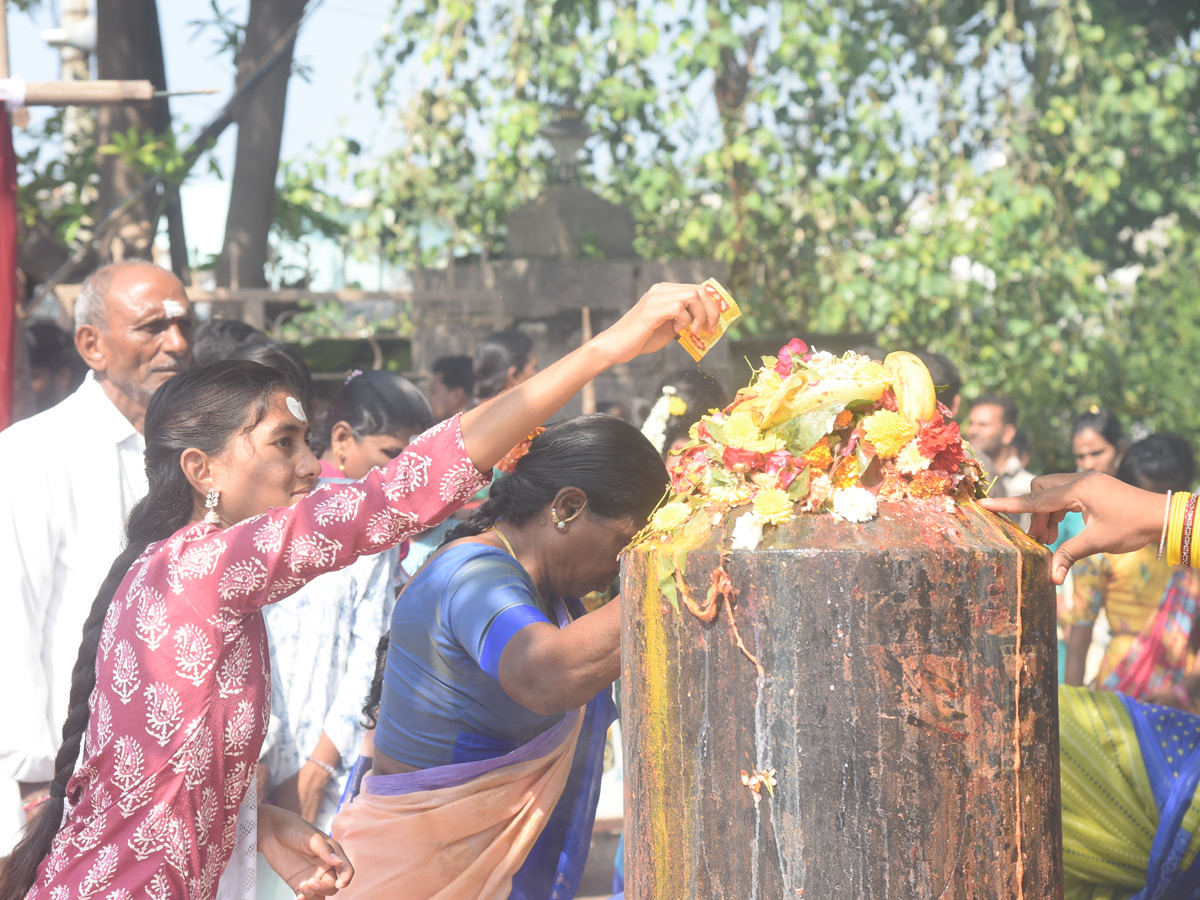 Karthika Pournami Celebrations In Thousand Pillar Temple Photos12