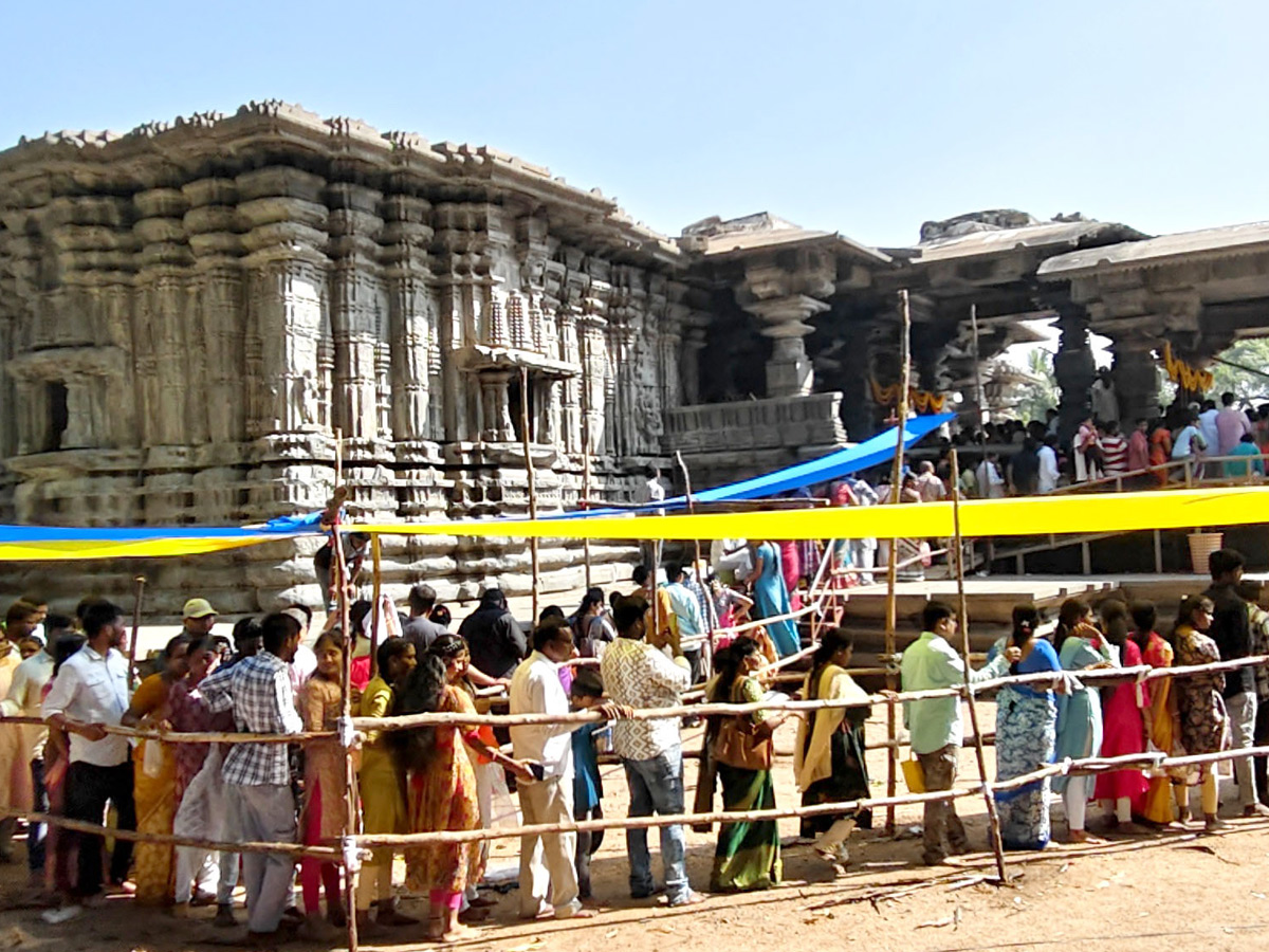 Karthika Pournami Celebrations In Thousand Pillar Temple Photos1