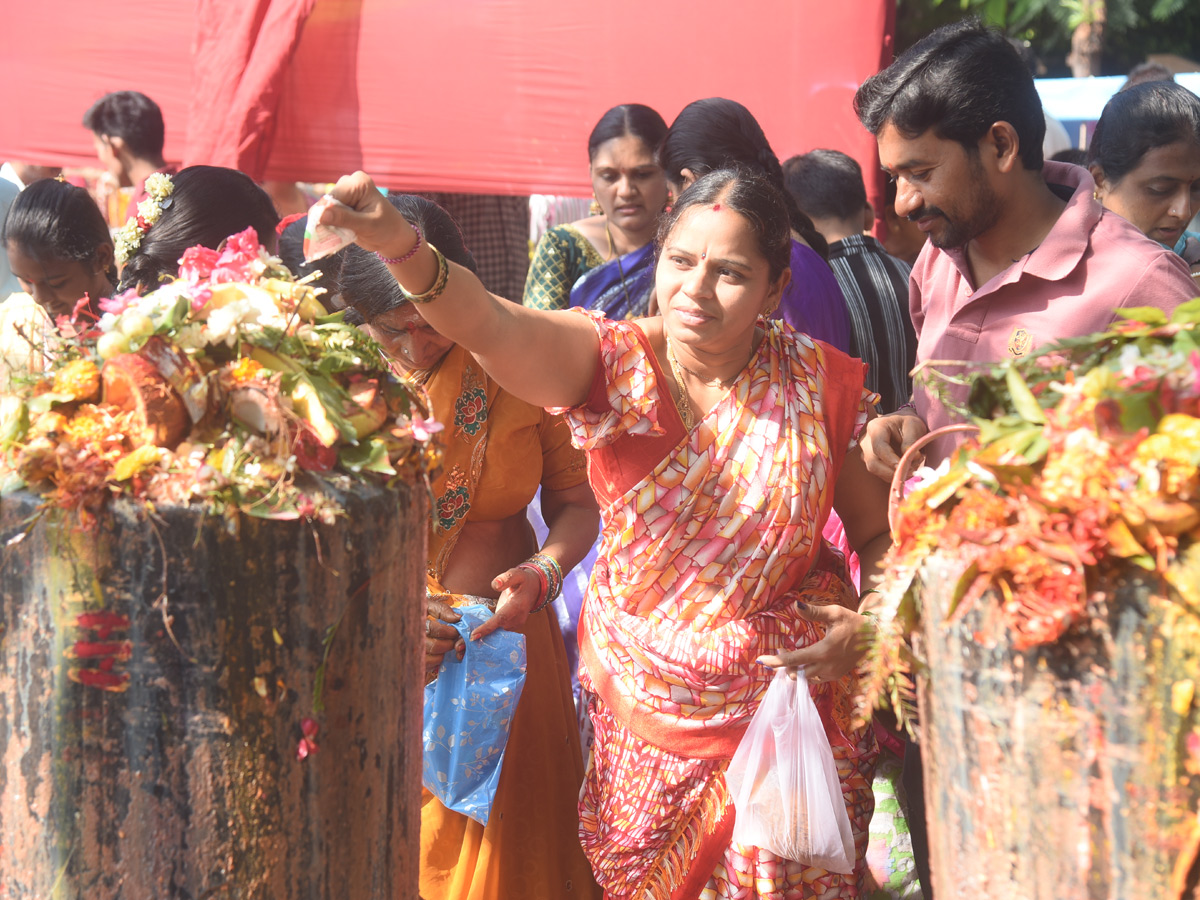 Karthika Pournami Celebrations In Thousand Pillar Temple Photos5