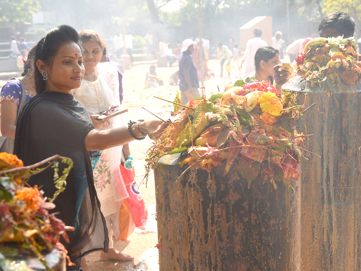 Karthika Pournami Celebrations In Thousand Pillar Temple Photos9