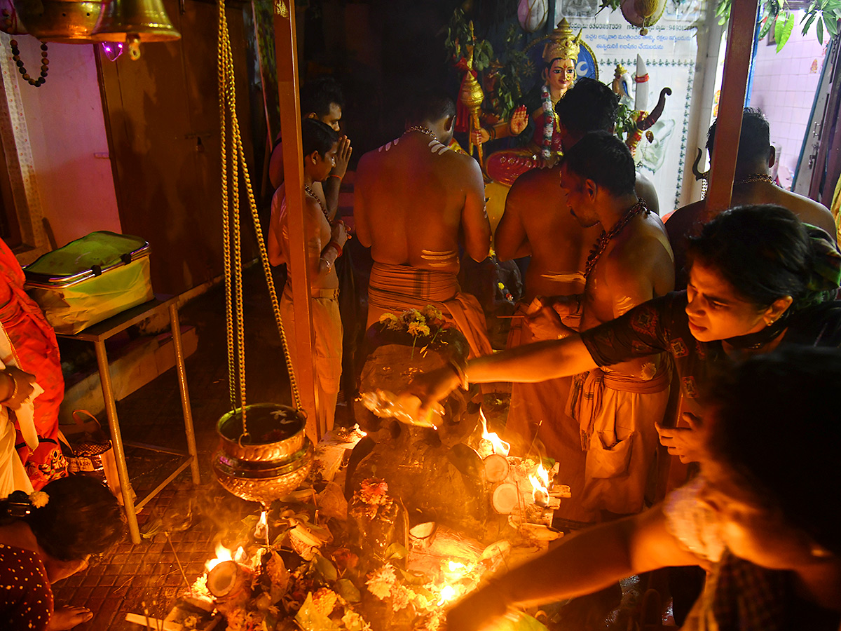 Karthika Pournami Temple Crowded with Devotees Photos1