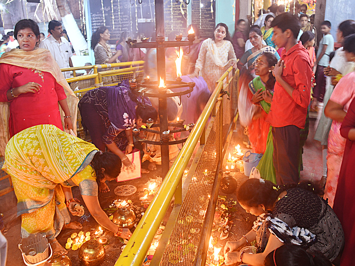 Karthika Pournami Temple Crowded with Devotees Photos20
