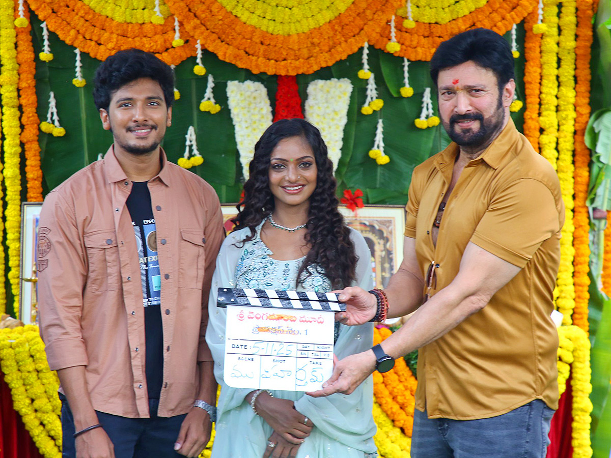 KumbhaMela Fame Monalisa Bhonsle Tollywood Movie Opening12