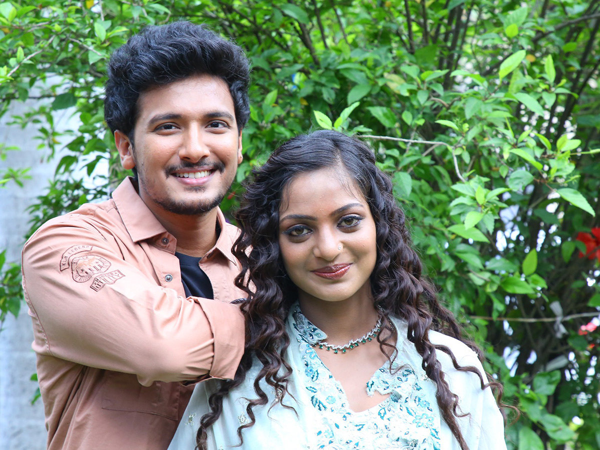 KumbhaMela Fame Monalisa Bhonsle Tollywood Movie Opening14