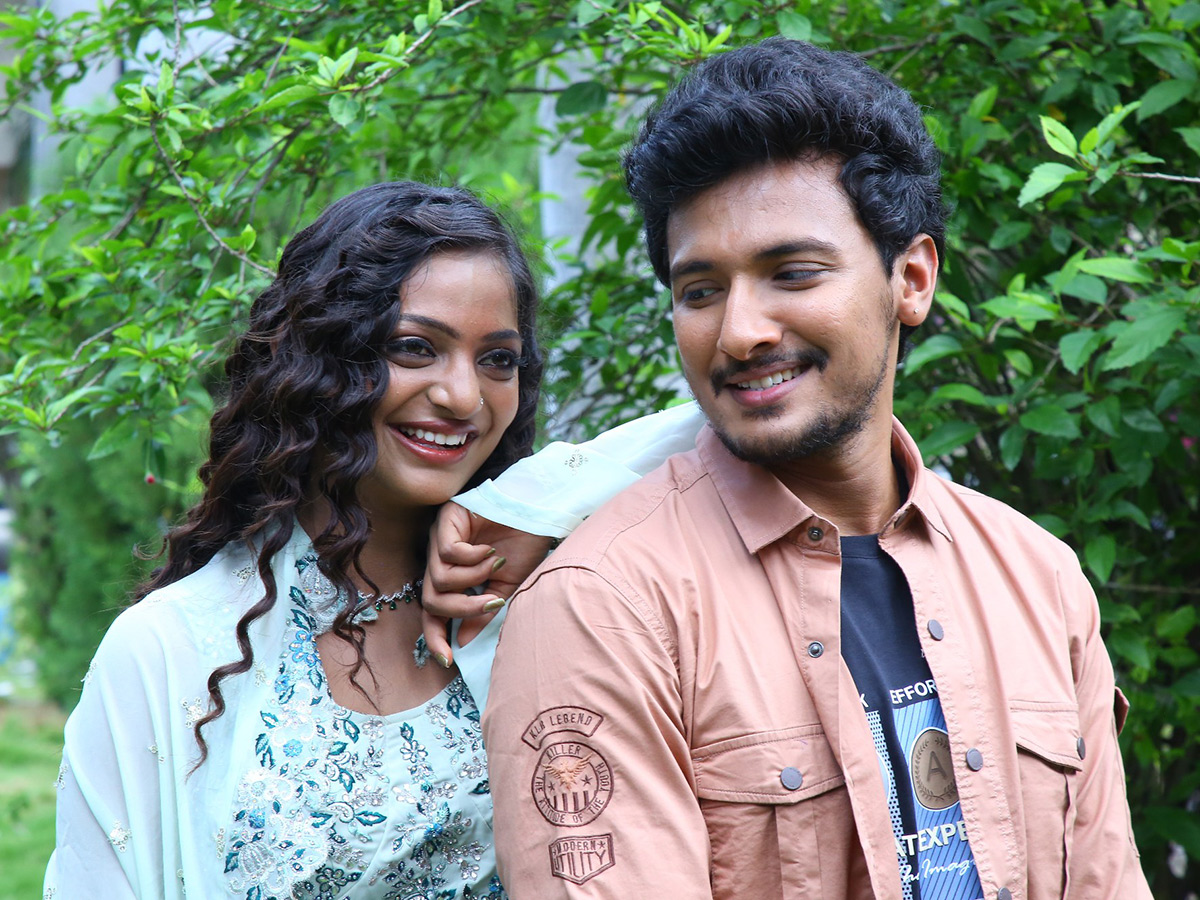 KumbhaMela Fame Monalisa Bhonsle Tollywood Movie Opening7