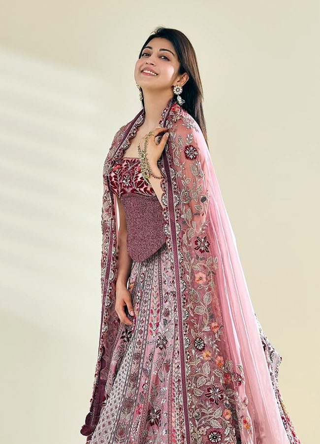 telugu actress Pranitha shines in a green lehenga 15