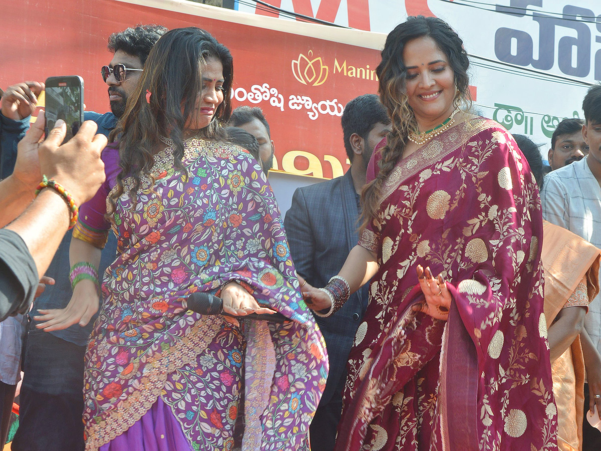 Tollywood Actress Anasuya Bharadwaj In Suryapet Photos10