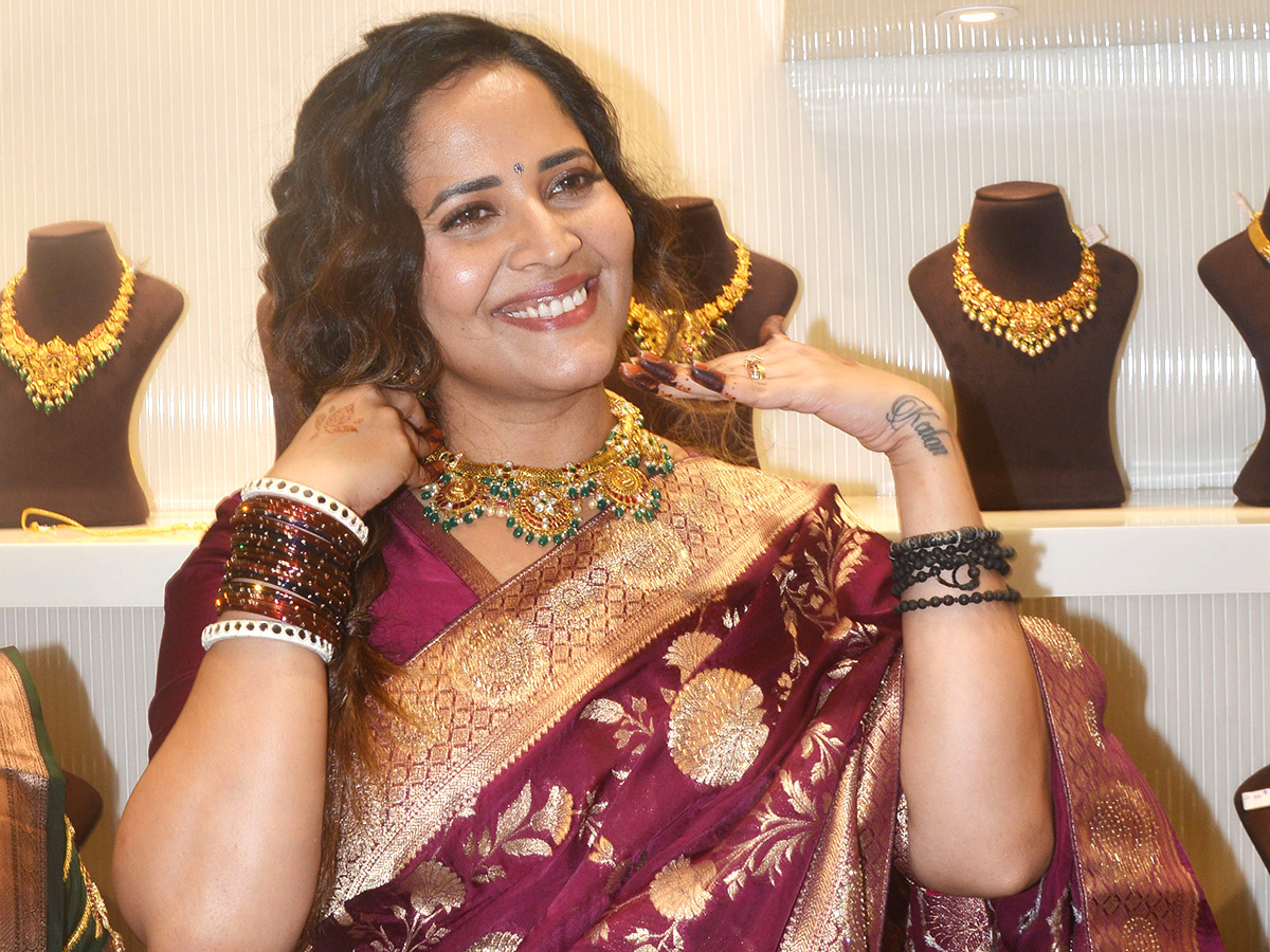 Tollywood Actress Anasuya Bharadwaj In Suryapet Photos16