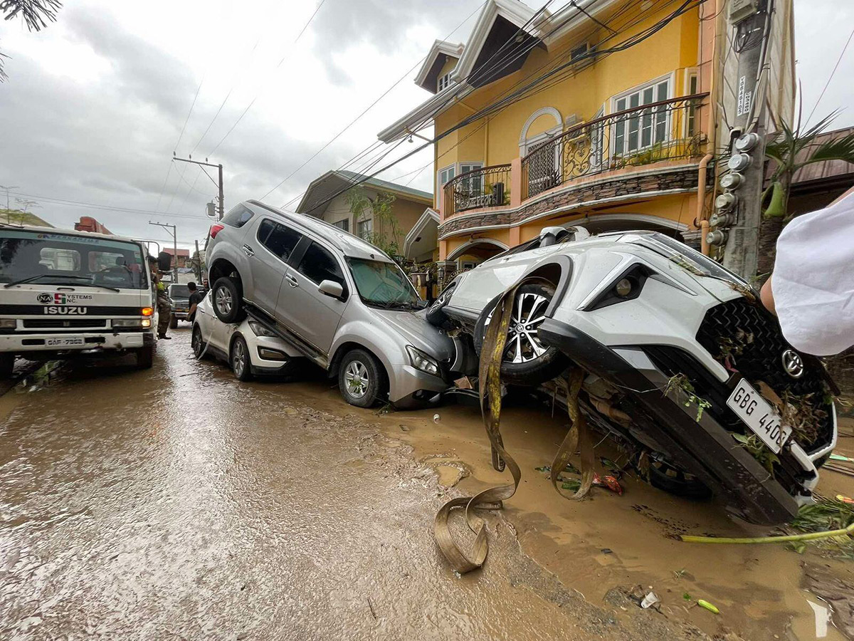 Typhoon Kalmaegi Affects Philippines Photos13