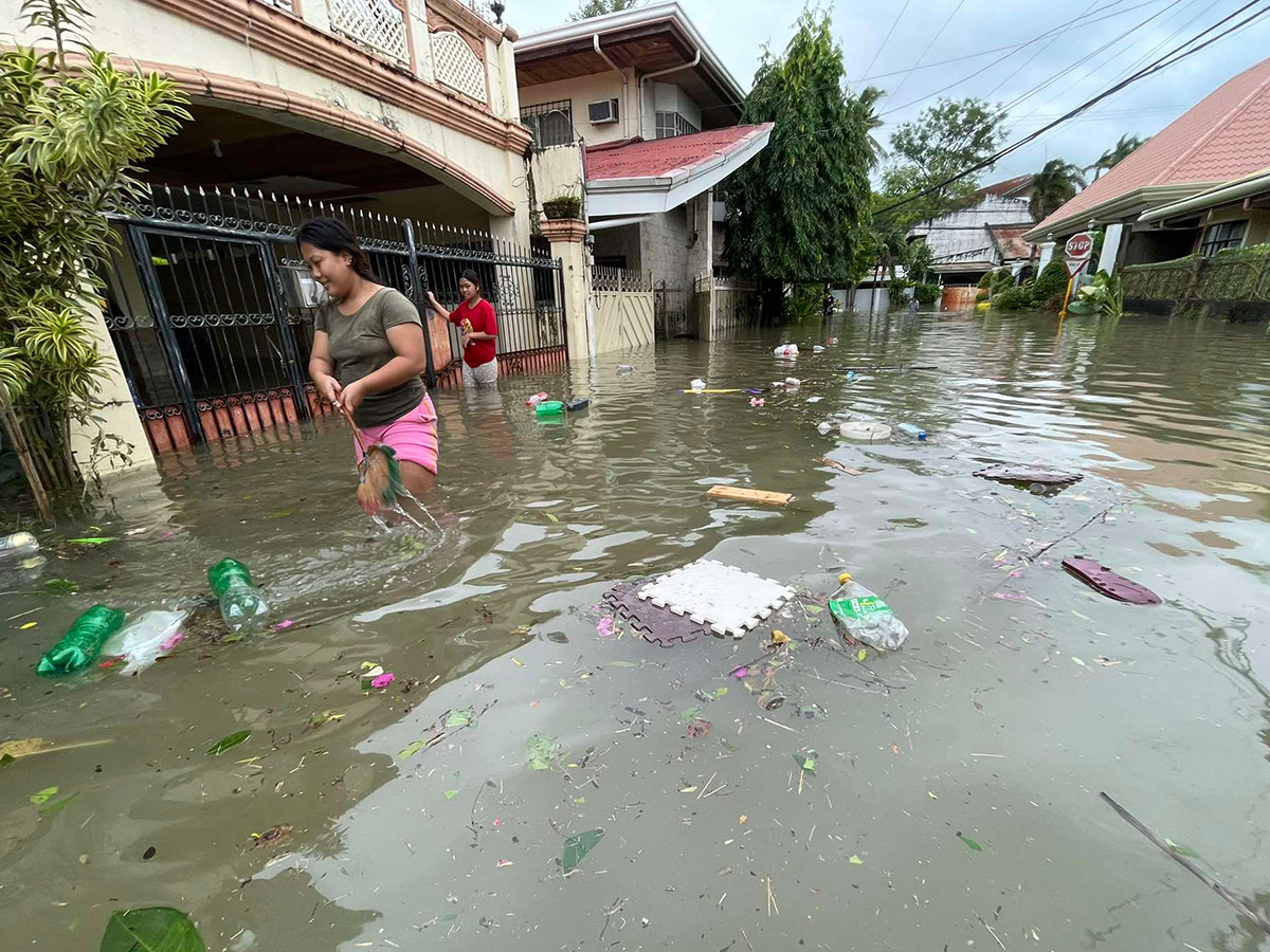 Typhoon Kalmaegi Affects Philippines Photos14