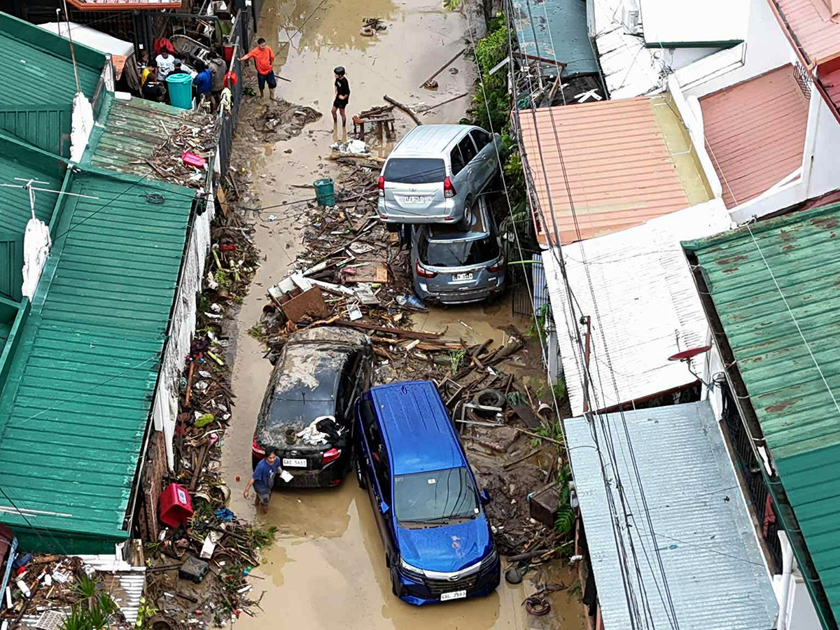 Typhoon Kalmaegi Affects Philippines Photos15