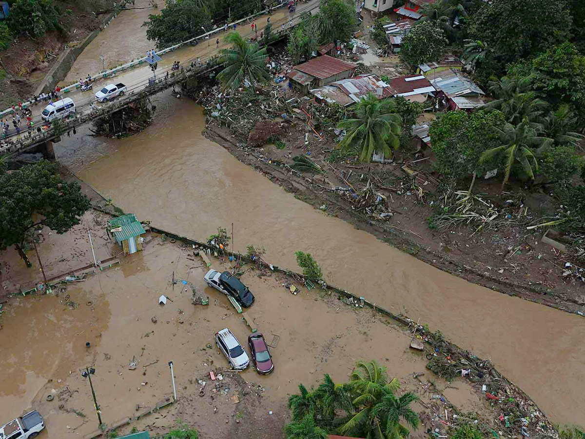Typhoon Kalmaegi Affects Philippines Photos16
