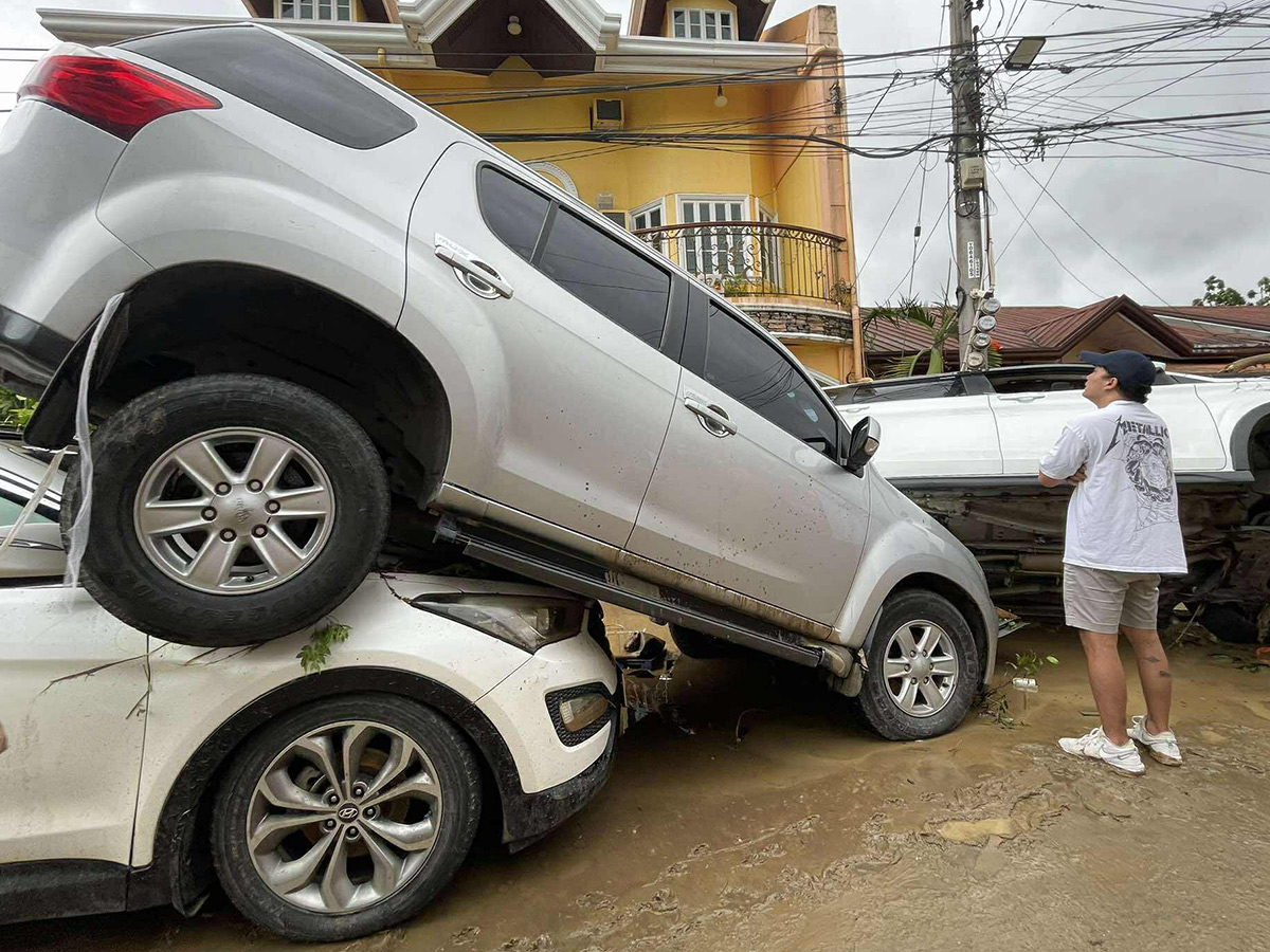 Typhoon Kalmaegi Affects Philippines Photos18