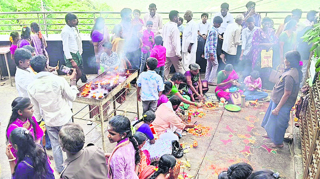 కార్తీక దీపం.. నయనానందం1