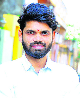 ఆలస్యం.. అమృతం!1