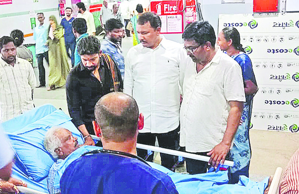 మాజీ మంత్రి గొల్లపల్లికి గుండెపోటు 1