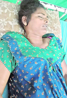 కన్నపేగులను కాపాడి.. తనువు చాలించిన తల్లి 2