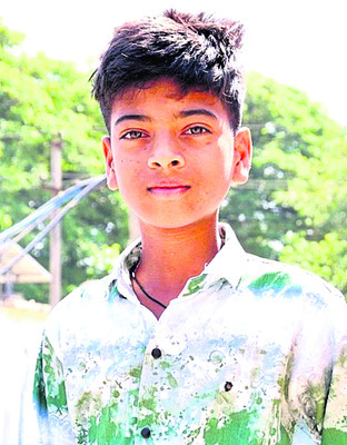 కడుపు నొప్పితో బాలుడు మృతి1