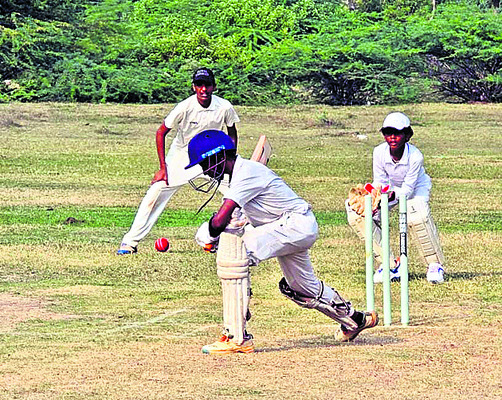 కొడితే కొట్టాలిరా.. సిక్స్‌ కొట్టాలి..! 1