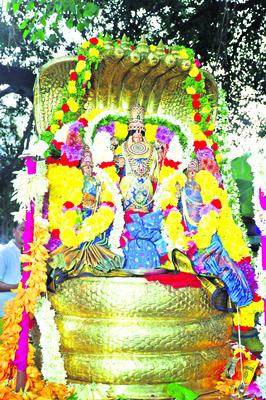 ● పుష్కరిణీ నమోస్తుతే..1