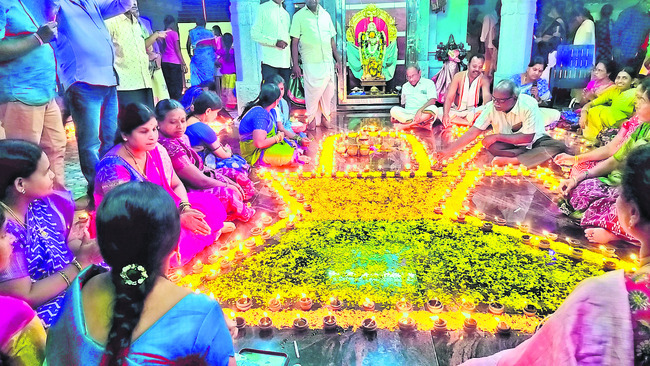 కార్తీక శోభ2