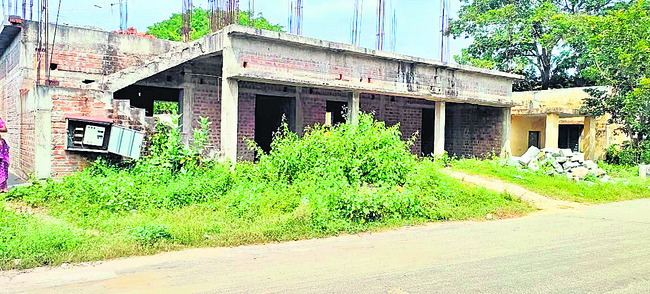 మిగతావి దొంగలెత్తుకెళ్లారు!1