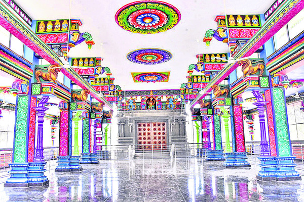 ‘కృష్ణశిల’లో తల్లి కొలువు.. 1