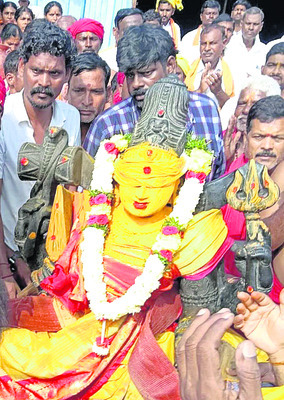 ‘కృష్ణశిల’లో తల్లి కొలువు.. 2