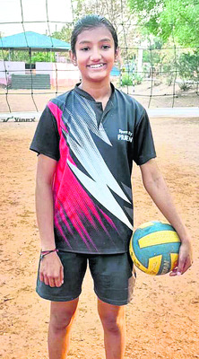 కొలనూర్‌లో పెద్దమ్మ బోనాలు 
1