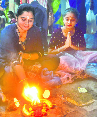 ఆకాశ వీధిలో.. అందాల జాబిలి 3