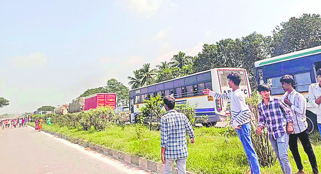 అన్నవరం.. భక్త జన సాగరం! 1